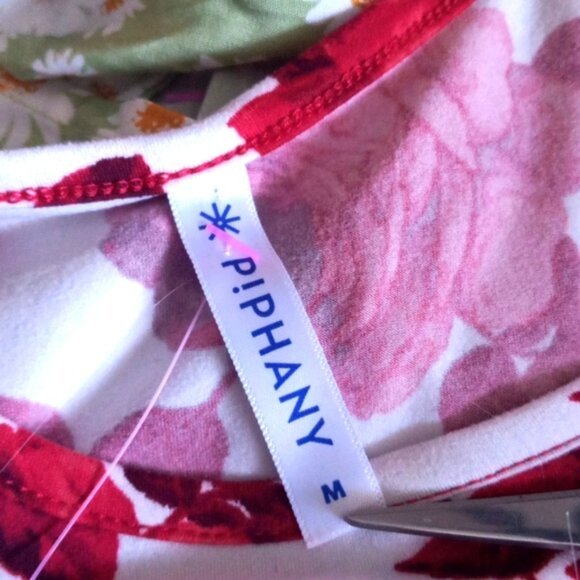 Piphany  Sz Med Rose Blouse, Low Curved Neck, Short Sleeves - Picture 6 of 7